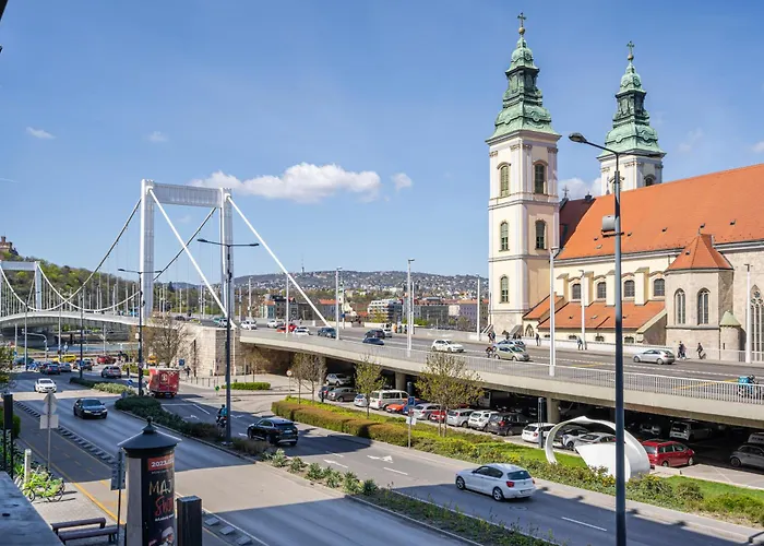 Vulcan Studio Near Danube
